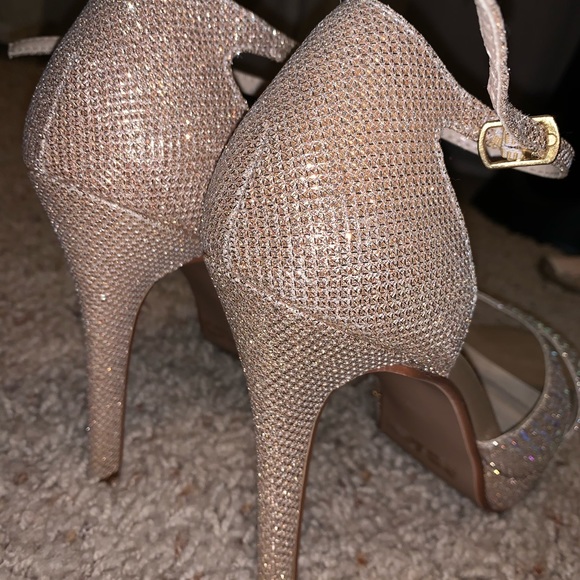 gold rhinestone high heels - Picture 3 of 3